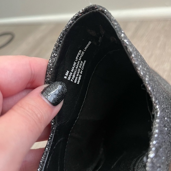 Gianni Bini Agnissa Black Glitter Scalloped Closed Toe Mule Heels Size 9.5 - Picture 6 of 10